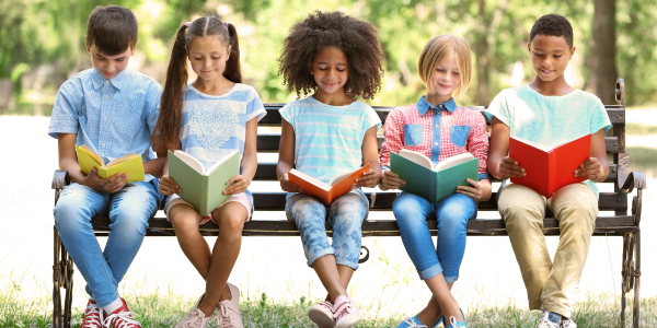 How to Organize a Book Swap Party to Encourage Summer Reading