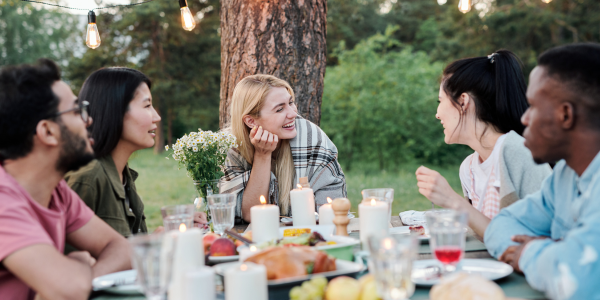 Friendsgiving Potluck Ideas & Tips