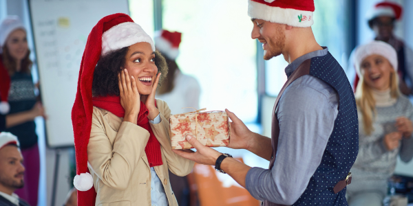 Thoughtful Ideas for Workplace Holiday Gifts